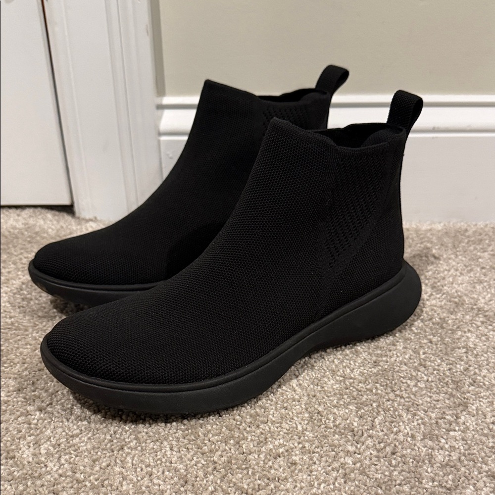 VIVAIA Round-Toe Slip-On Sneaker Boots (Urban Boots) SZ 39